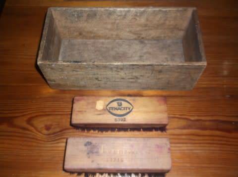 VERY OLD SHOE POLISHING BRUSHES AND WOODEN BOX
